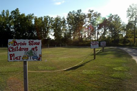 Hi-Way Drive-In Theatre - Entrance Driveway
